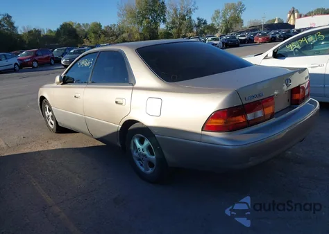 1999 Lexus Es 300 z USA, uszkodzony, nr VIN JT8BF28G7X0217462